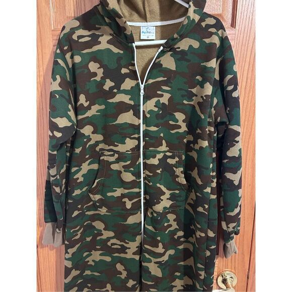 Skyline Wears Camouflage Hooded Jumpsuit Pajamas Pockets Size M Unisex - Picture 2 of 12